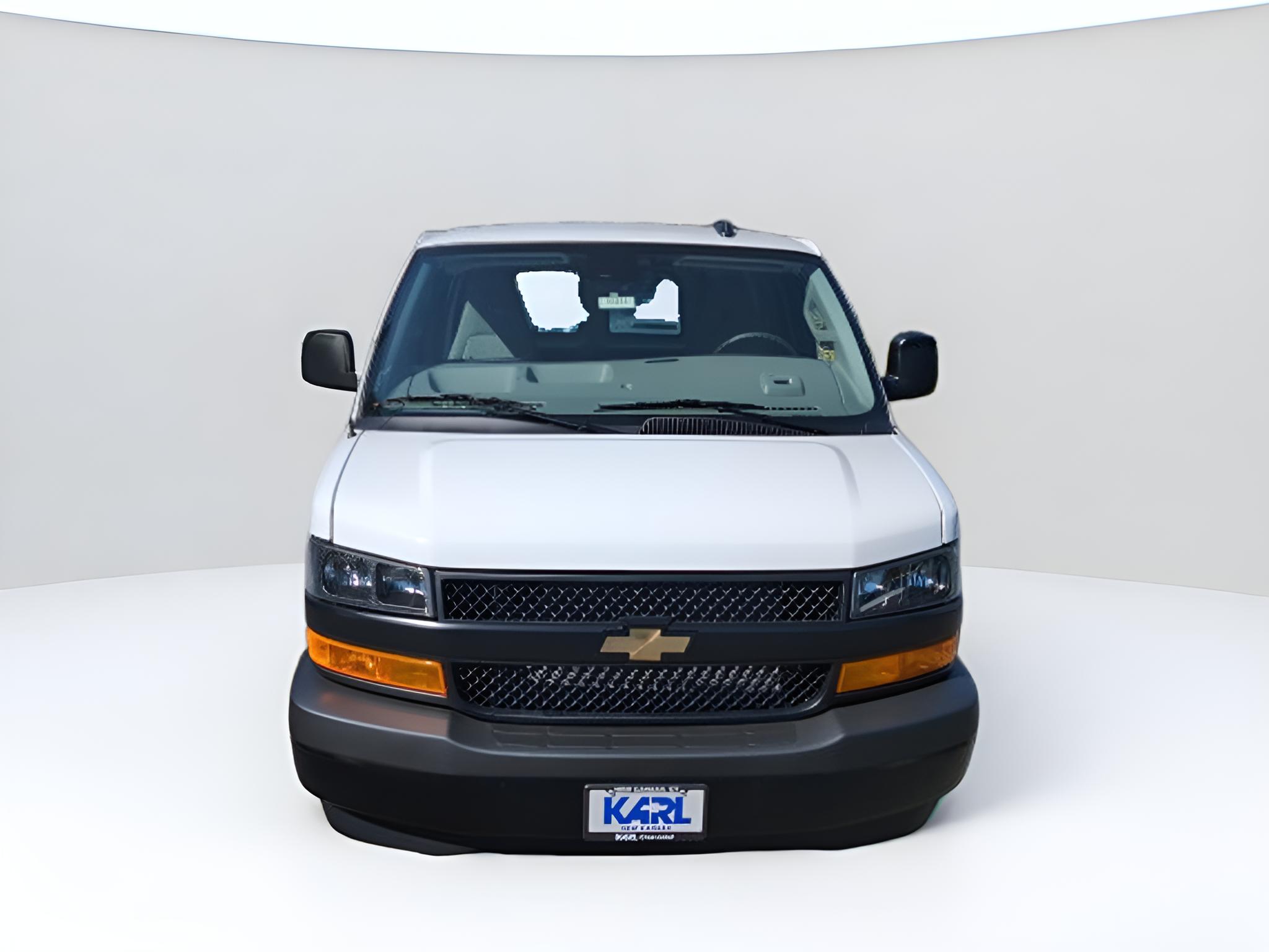 2025 Chevrolet Express Cargo WT