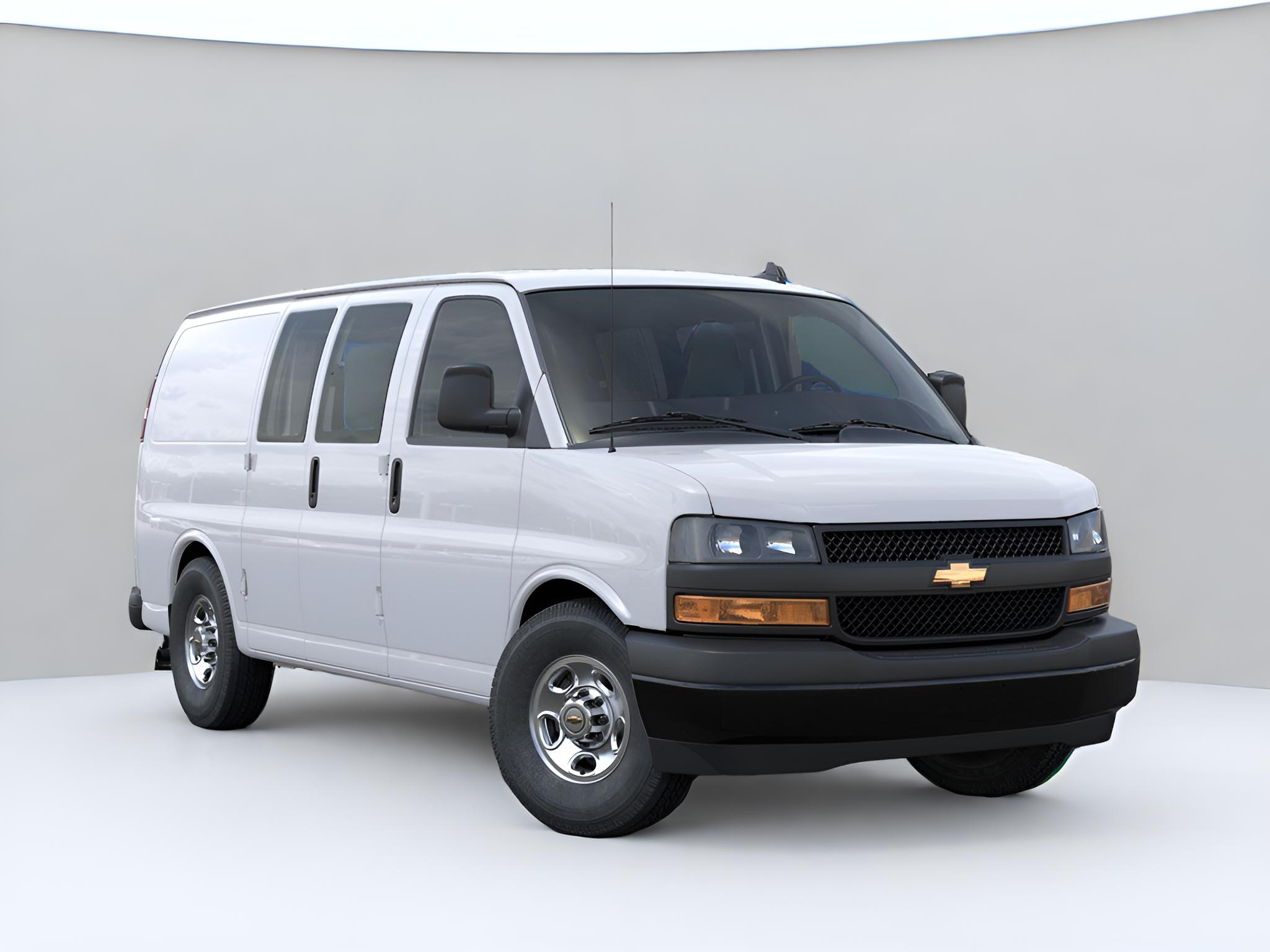 2025 Chevrolet Express Cargo WT