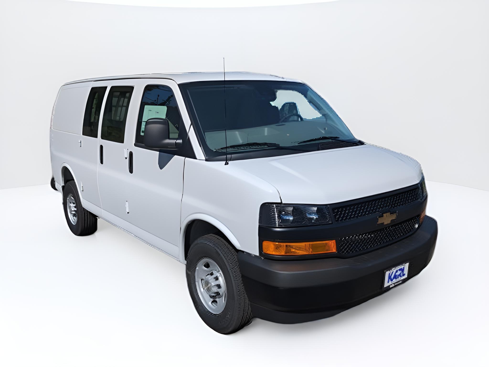 2025 Chevrolet Express Cargo WT