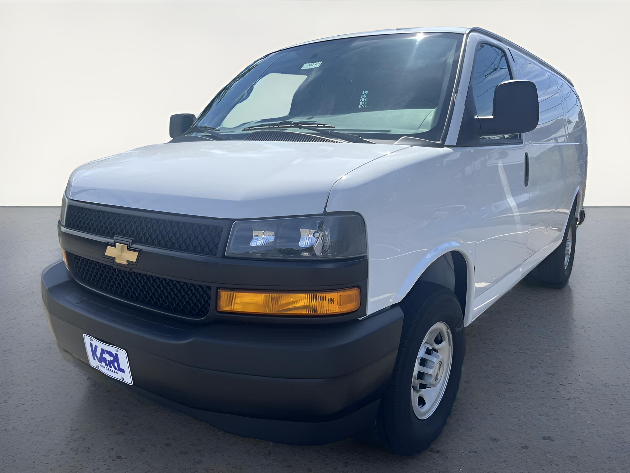 2024 Chevrolet Express Cargo 3500 WT