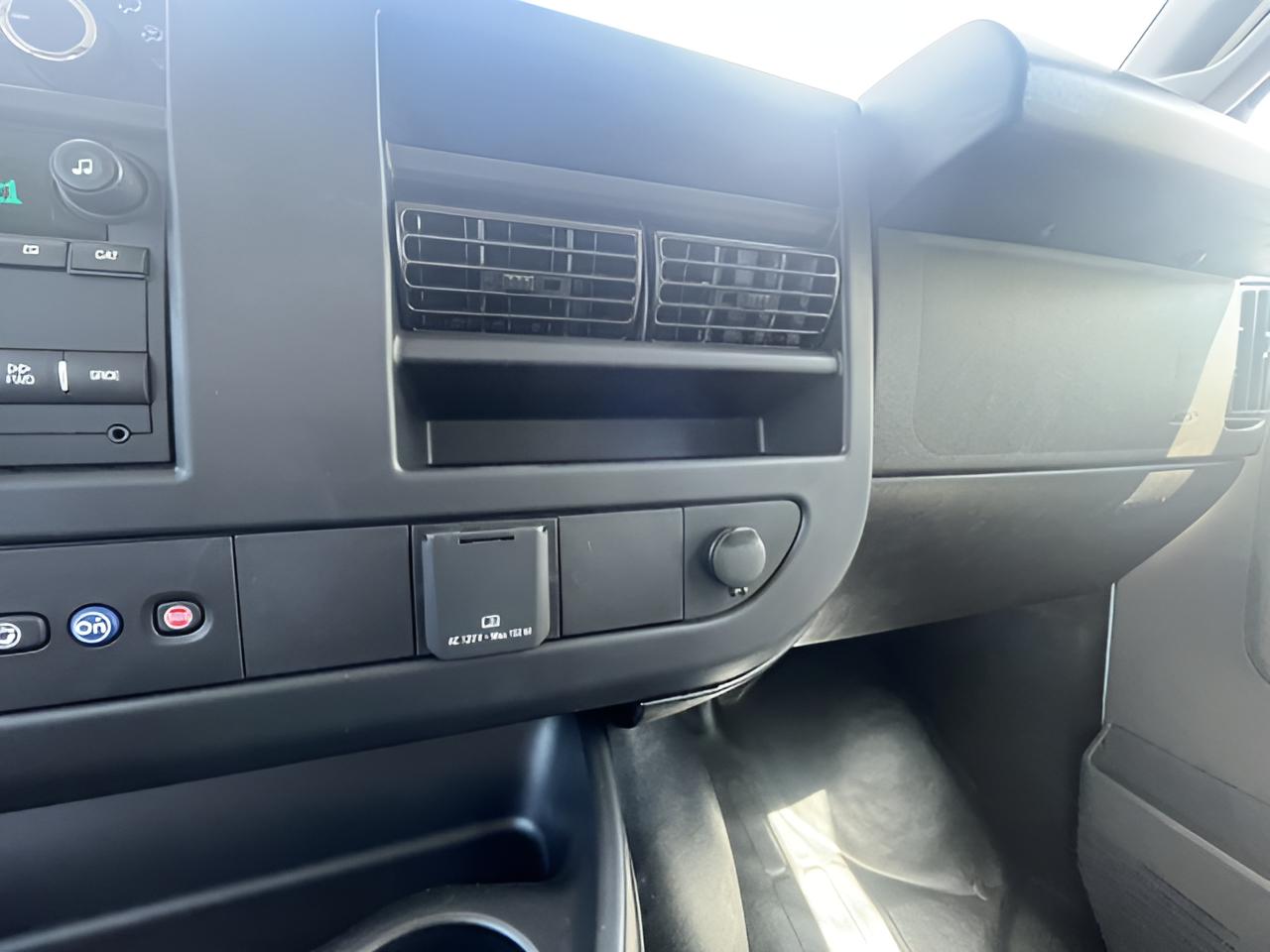 2024 Chevrolet Express Cargo 3500 WT