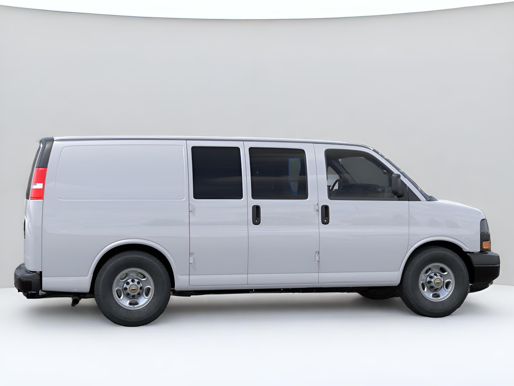 2024 Chevrolet Express Cargo 3500 WT