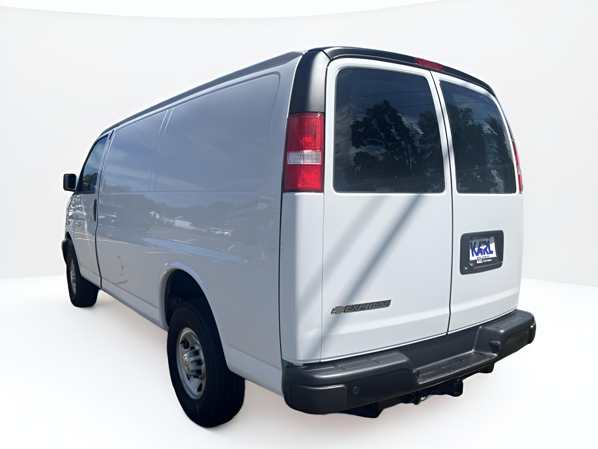 2024 Chevrolet Express Cargo 3500 WT