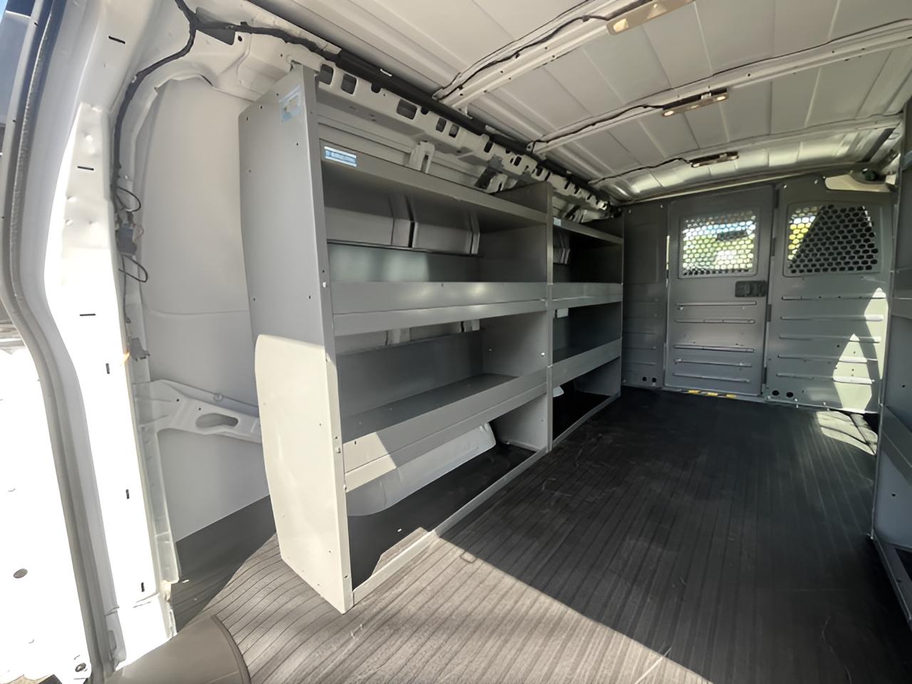 2024 Chevrolet Express Cargo 3500 WT