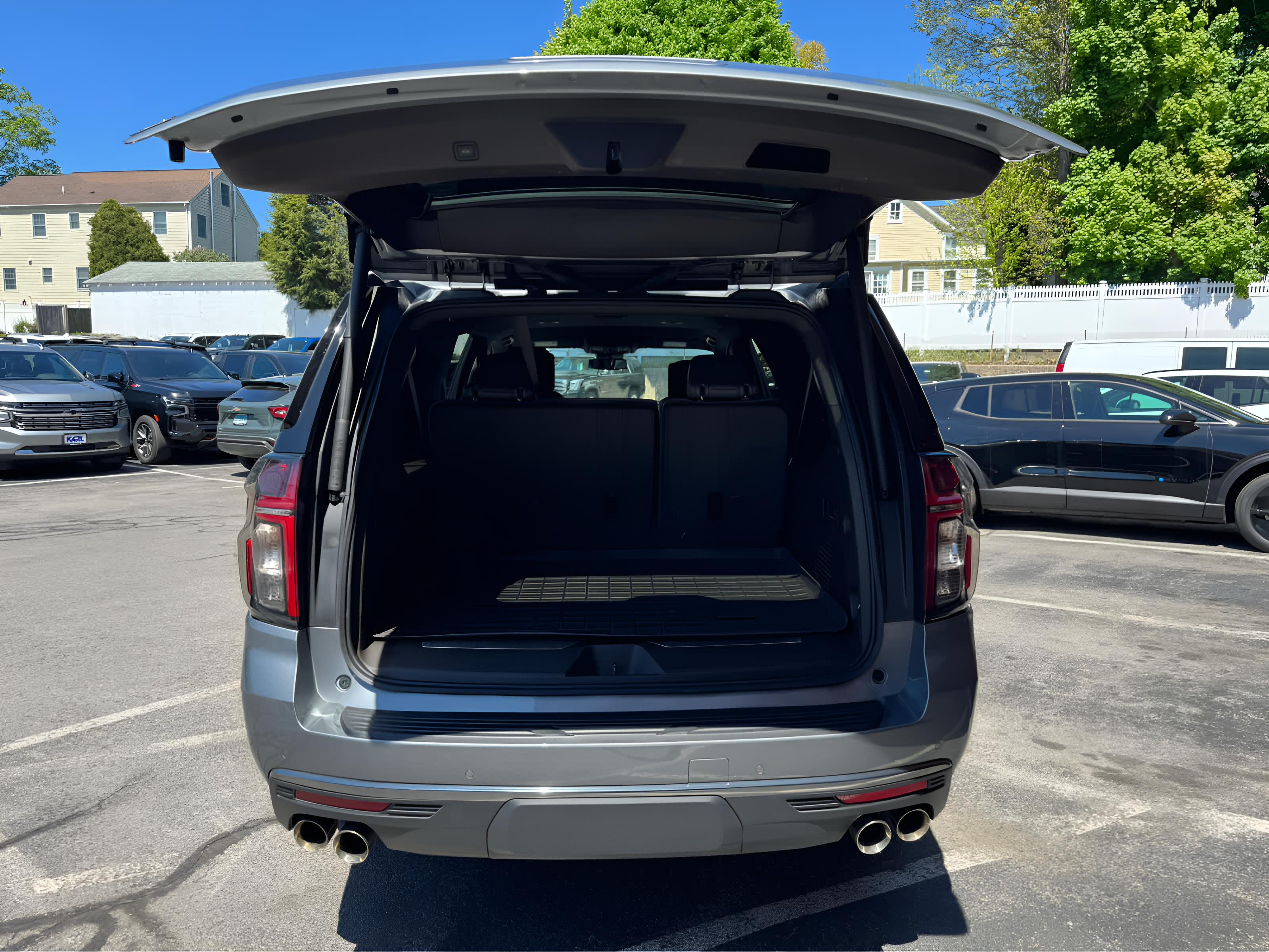 2023 Chevrolet Suburban Z71