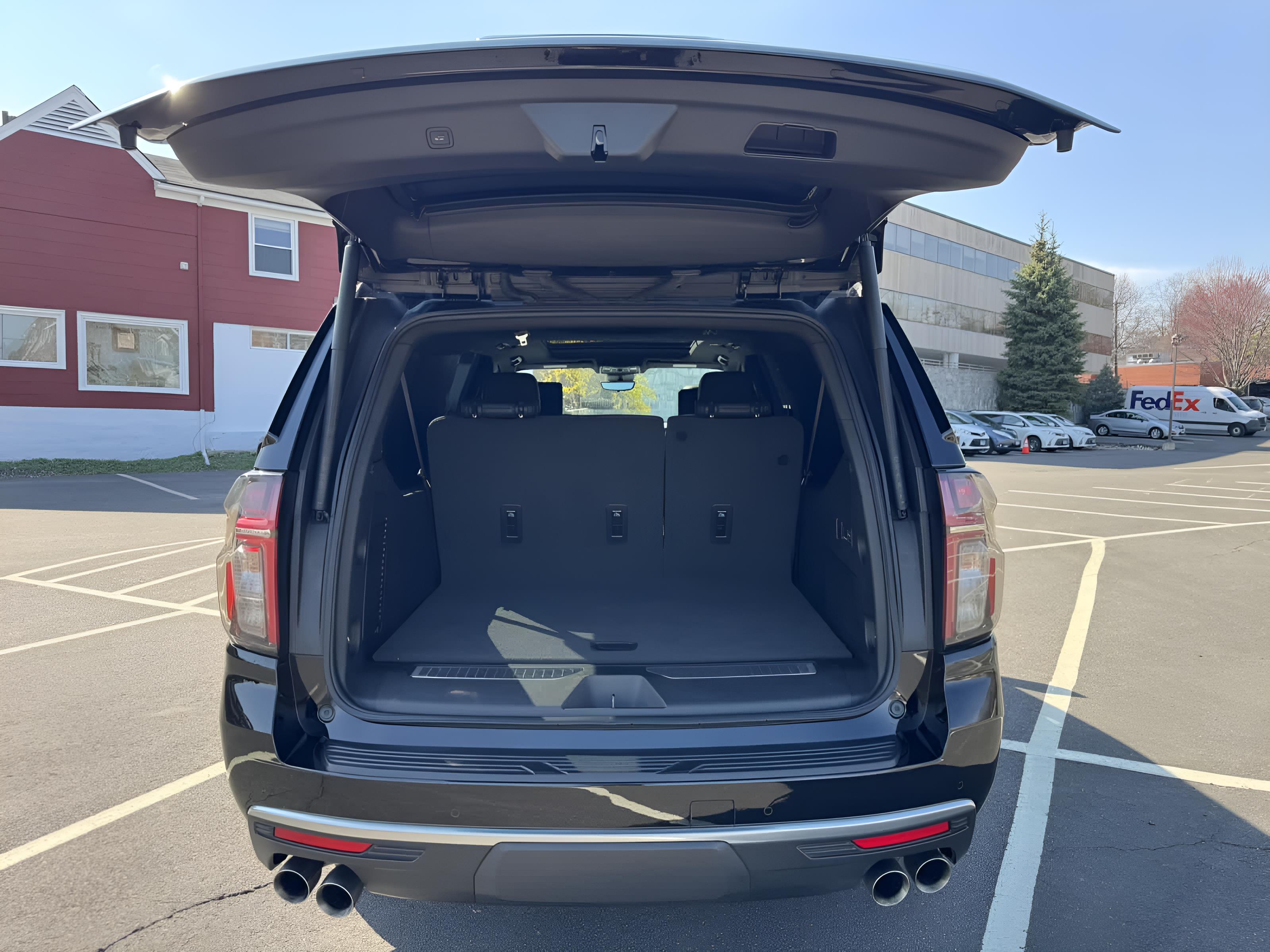 2024 Chevrolet Suburban High Country