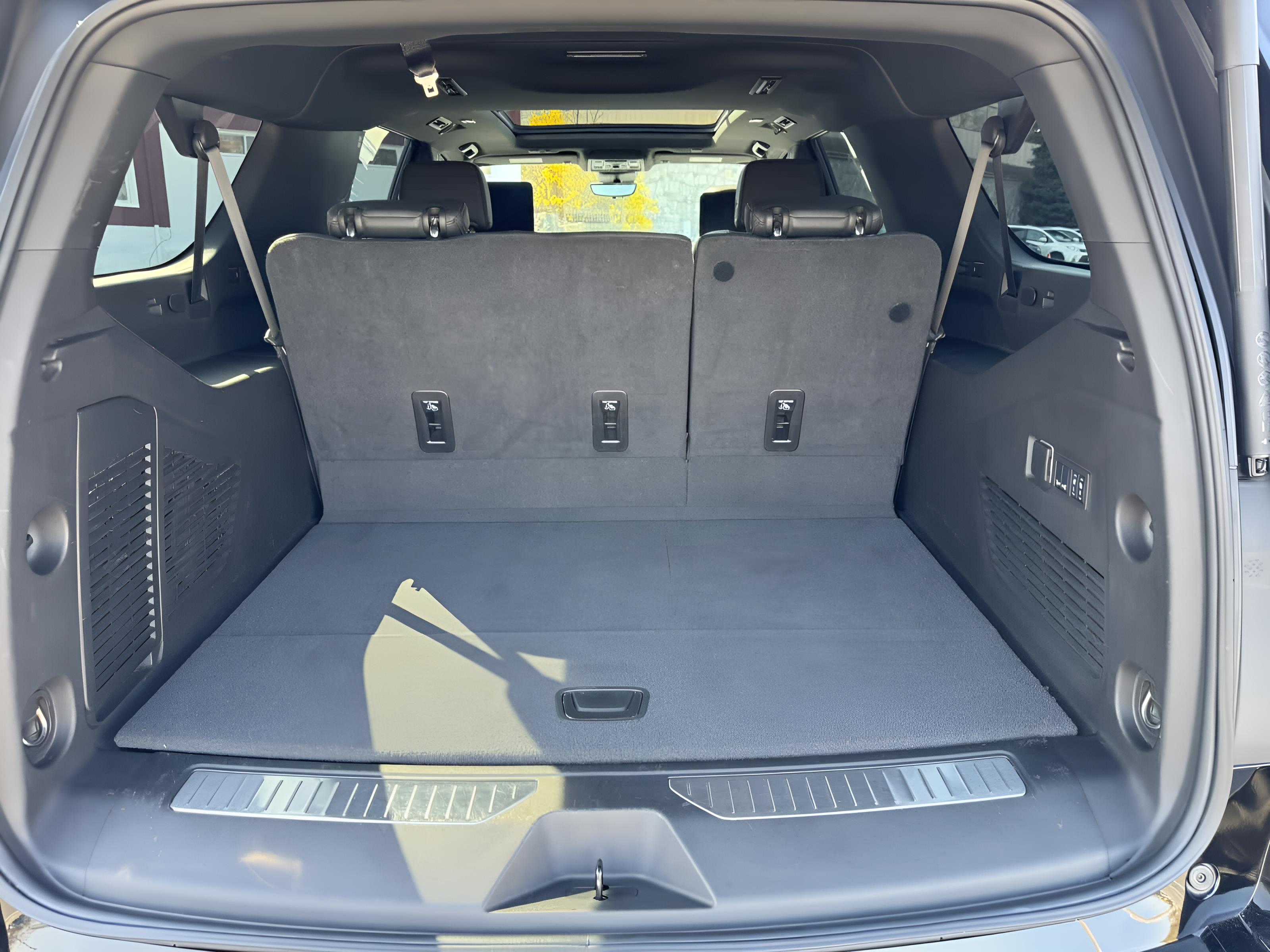 2024 Chevrolet Suburban High Country
