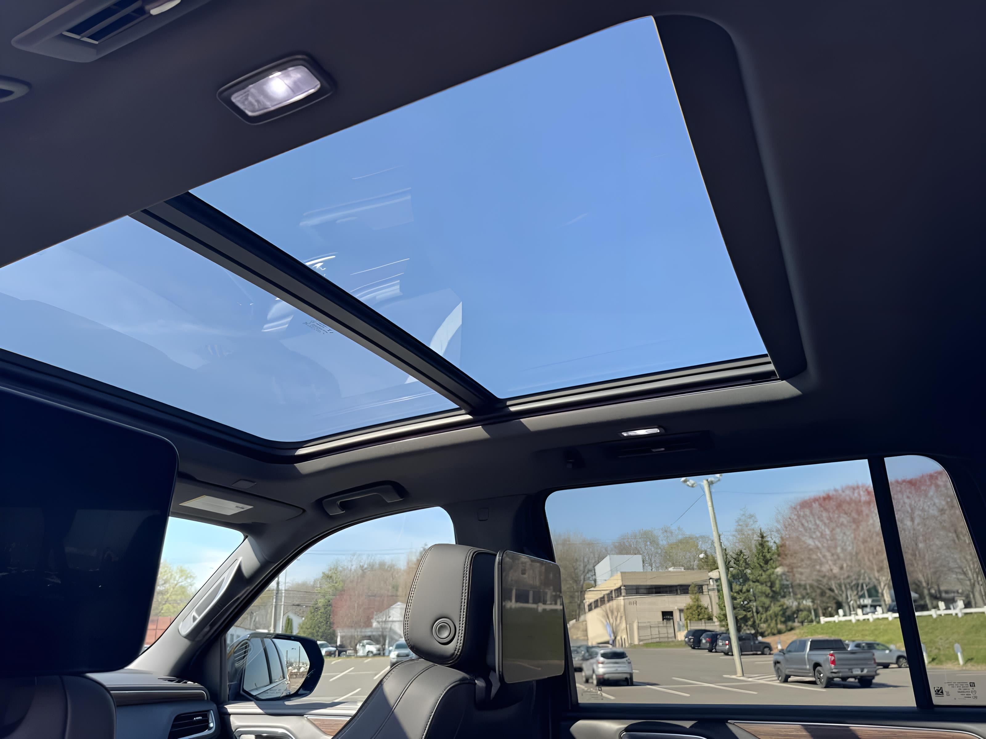 2024 Chevrolet Suburban High Country
