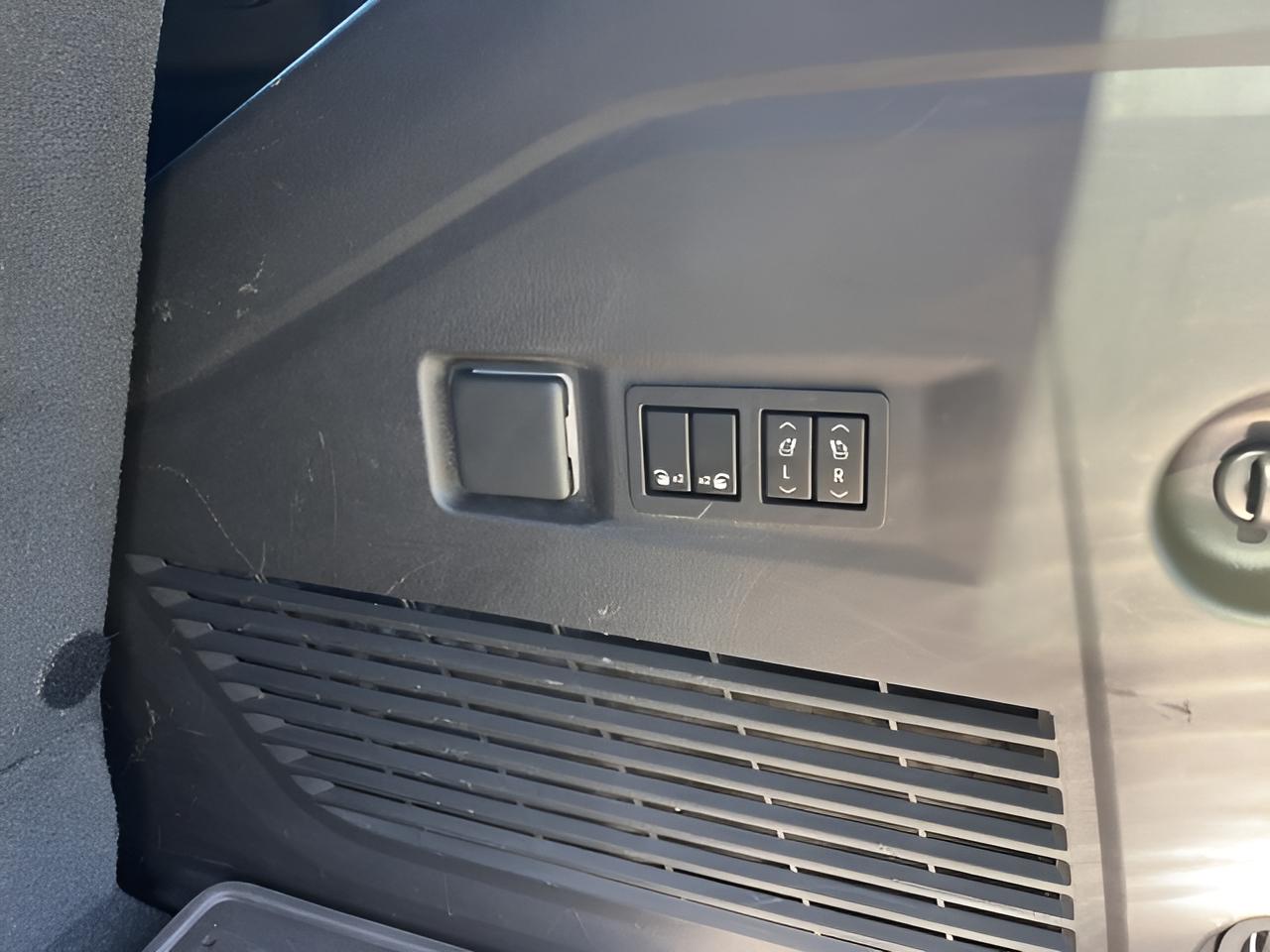 2021 Chevrolet Tahoe Z71, Z71 Off Road Pkg, SunRoof Pkg, 1-owner ,