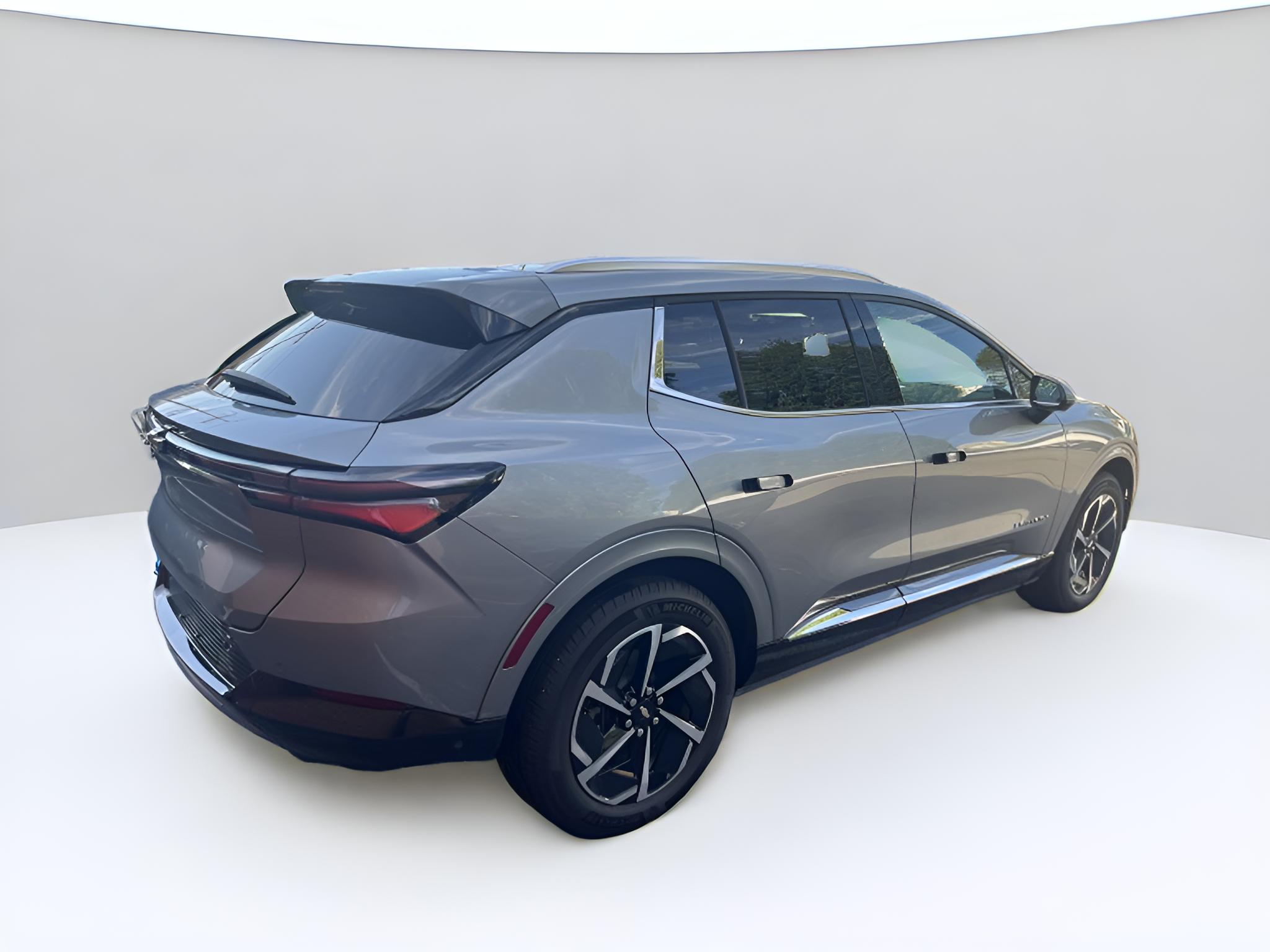 2024 Chevrolet Equinox EV 2LT