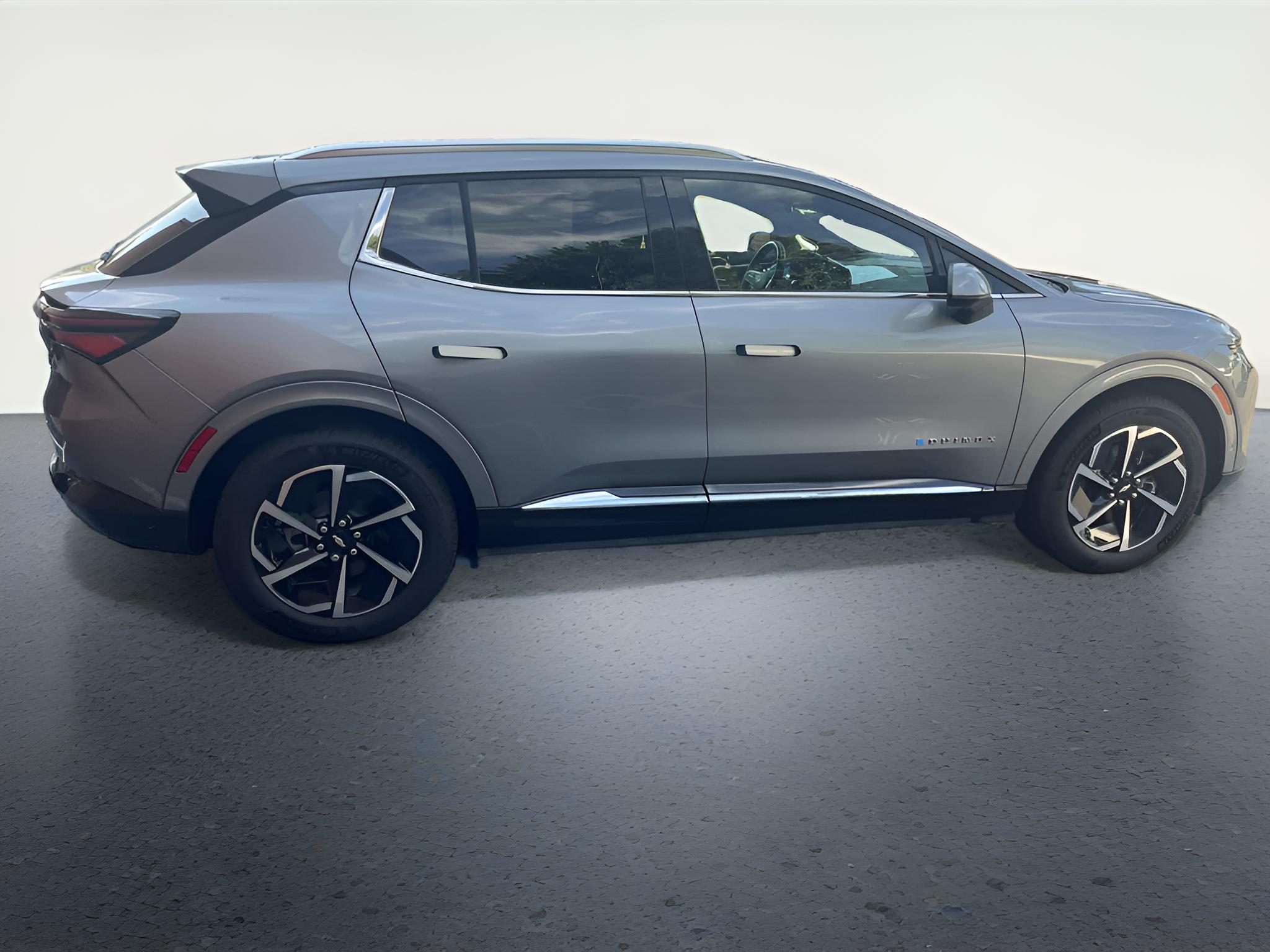 2024 Chevrolet Equinox EV 2LT
