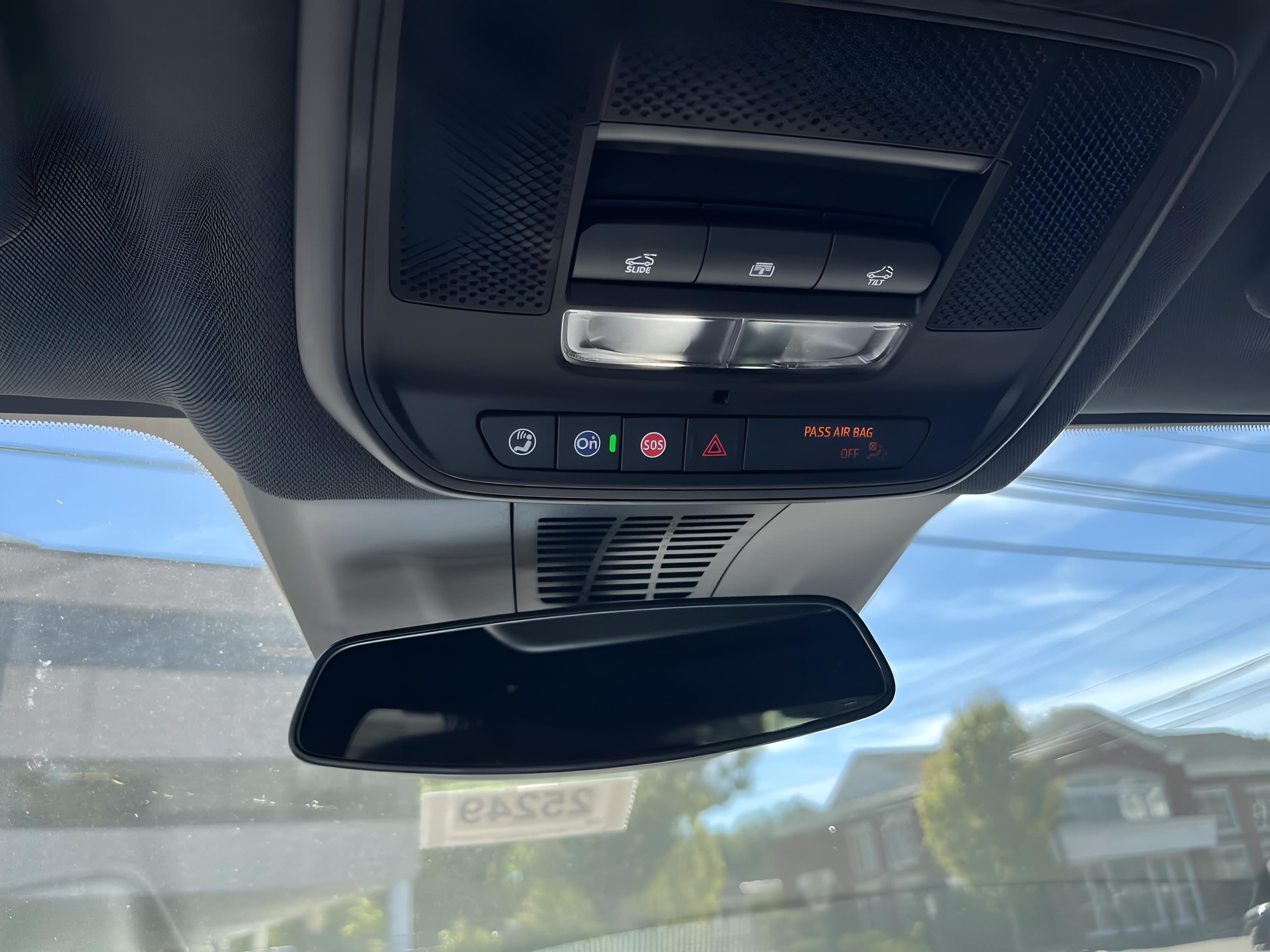 2025 Chevrolet Blazer EV LT - Photo 18
