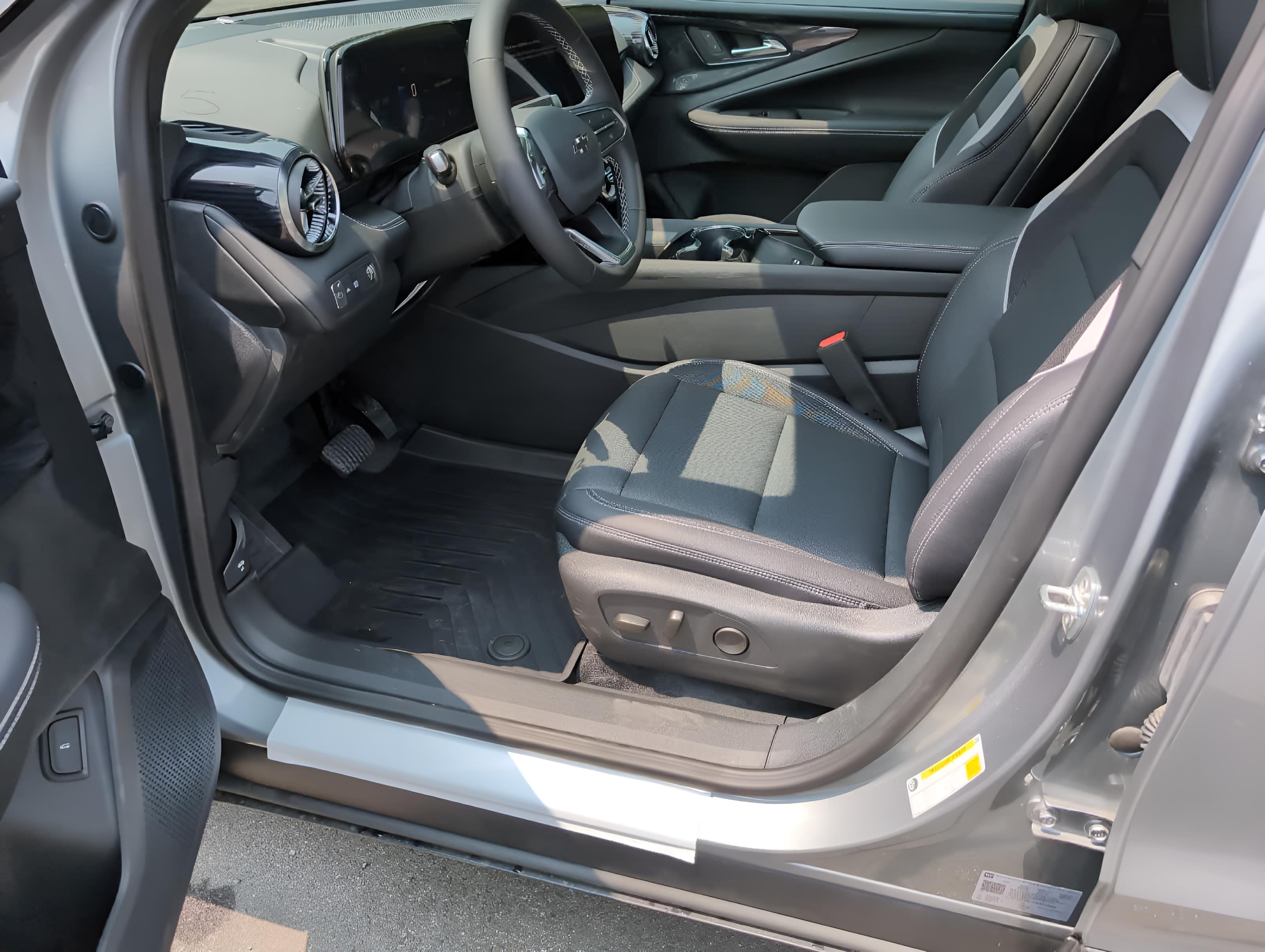 2025 Chevrolet Blazer EV LT